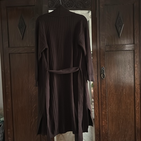 Line and Dot Long Ribbed Cardigan - Picture 9 of 10